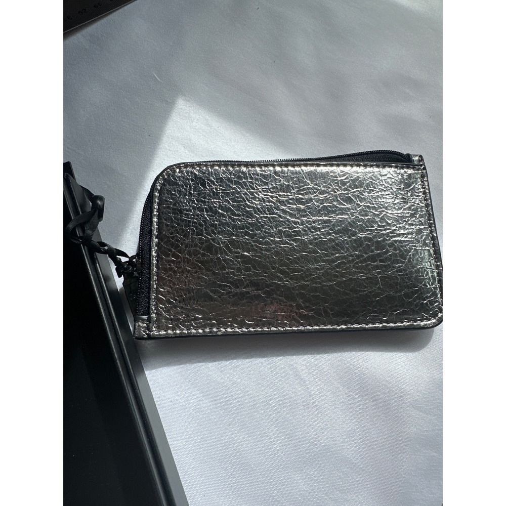 DKNY Lumen‎ Zip Card Case Pewter Metallic Crinkle Wallet R33ZLZ45 New in Box - Picture 5 of 5